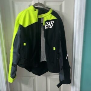 Women's Black and Neon Green Puffer Jacket